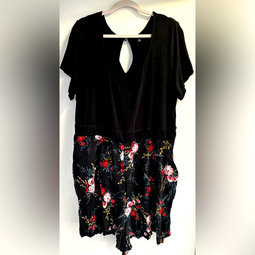 Torrid Romper Black/Floral, 3X